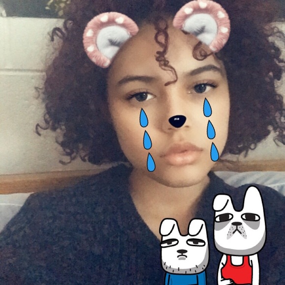 Poshmark profile picture for @alarmed